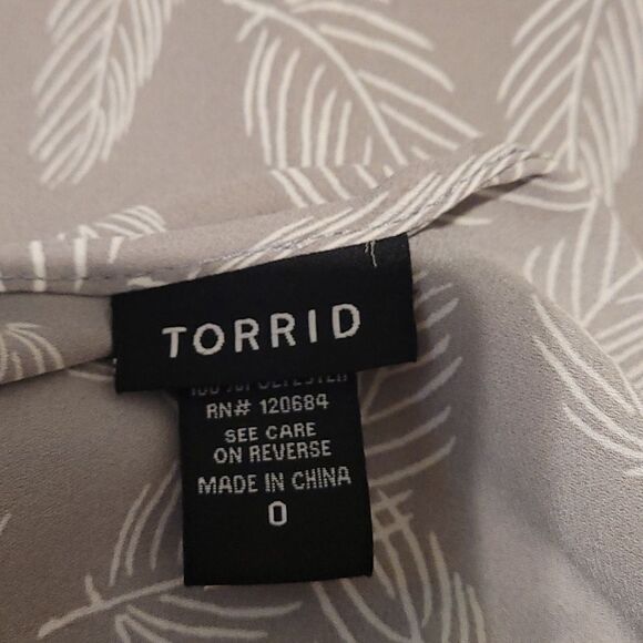 ‎Torrid feather design tank top - Picture 4 of 7